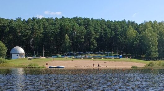 Песчаный пляж