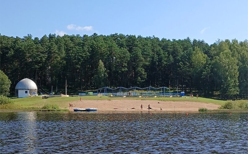 Песчаный пляж